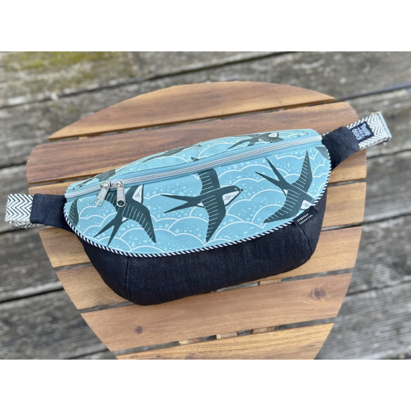 "Tasche voll Glück" // Crossbodybag "Schwalben Schwarz"