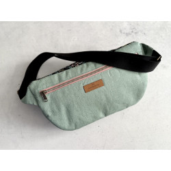 "Tasche voll Glück" // Crossbodybag "Black Flowers"