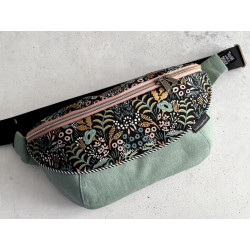 "Tasche voll Glück" // Crossbodybag "Black Flowers"